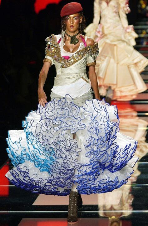 dior 2003 couture|christian Dior runway fall 2003.